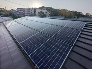 平戸市　K様邸　太陽光発電(長州産業：CS-340B81)設置工事　スレートアンカー工法